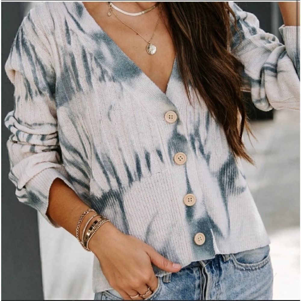 VICI Tie Dye Oversized Button Front Long Sleeve Cardigan Sweater Size Small